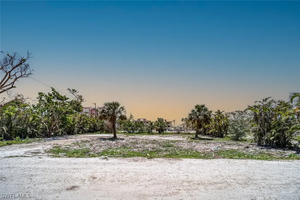 1105 Shell Basket Lane Sanibel FL 33957