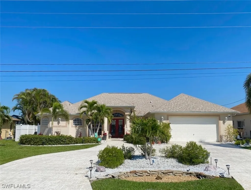 531 Retunda Parkway W Cape Coral FL 33904