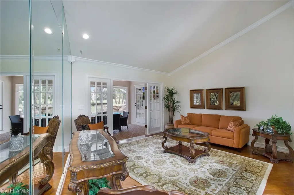 216 Palmetto Dunes Circle Naples FL 34113