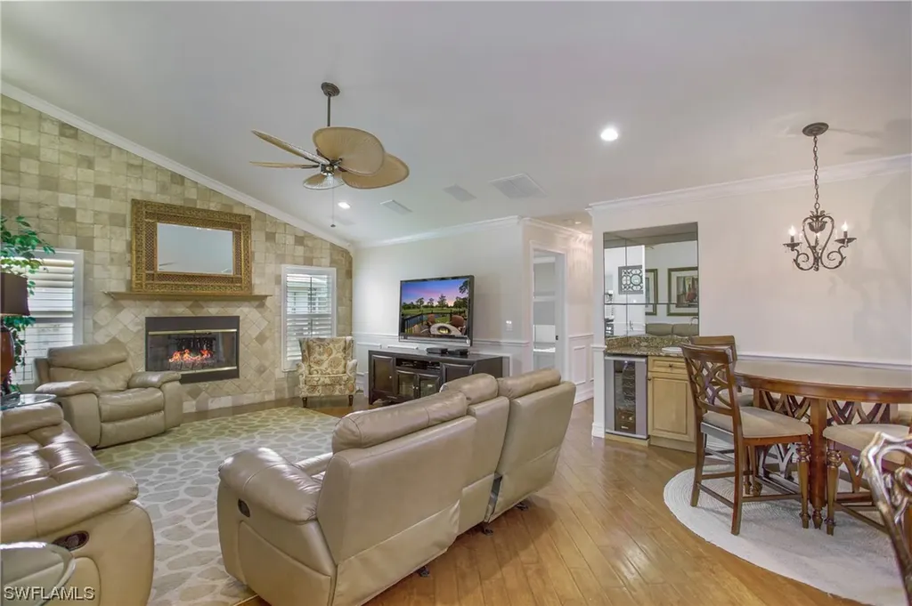 216 Palmetto Dunes Circle Naples FL 34113