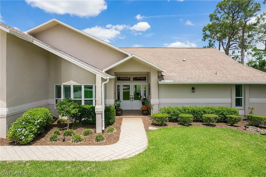 216 Palmetto Dunes Circle Naples FL 34113