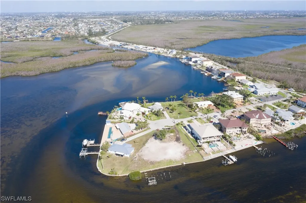 12351 Shoreview Drive Matlacha FL 33993