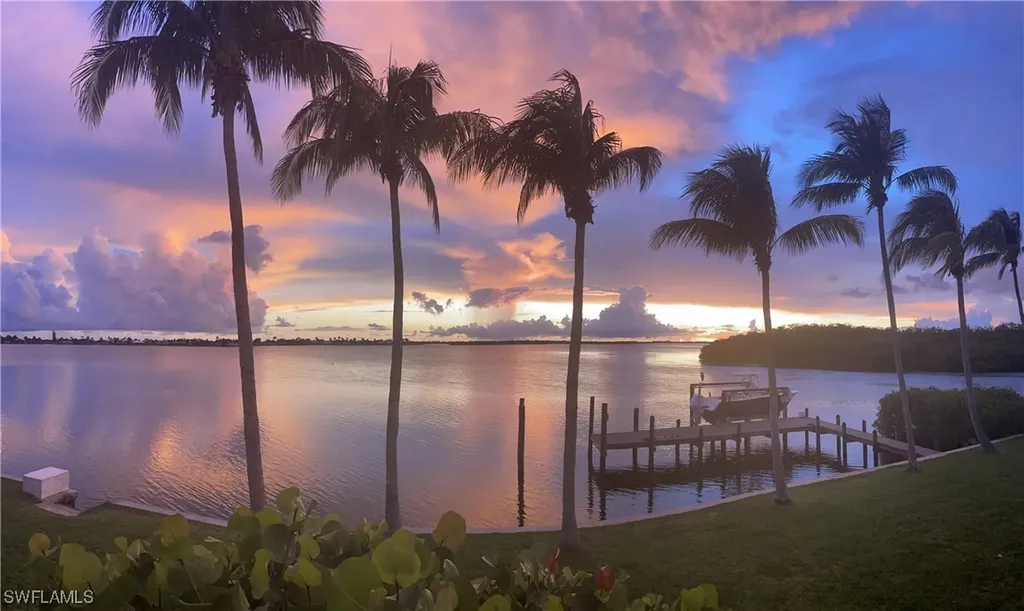 12351 Shoreview Drive Matlacha FL 33993
