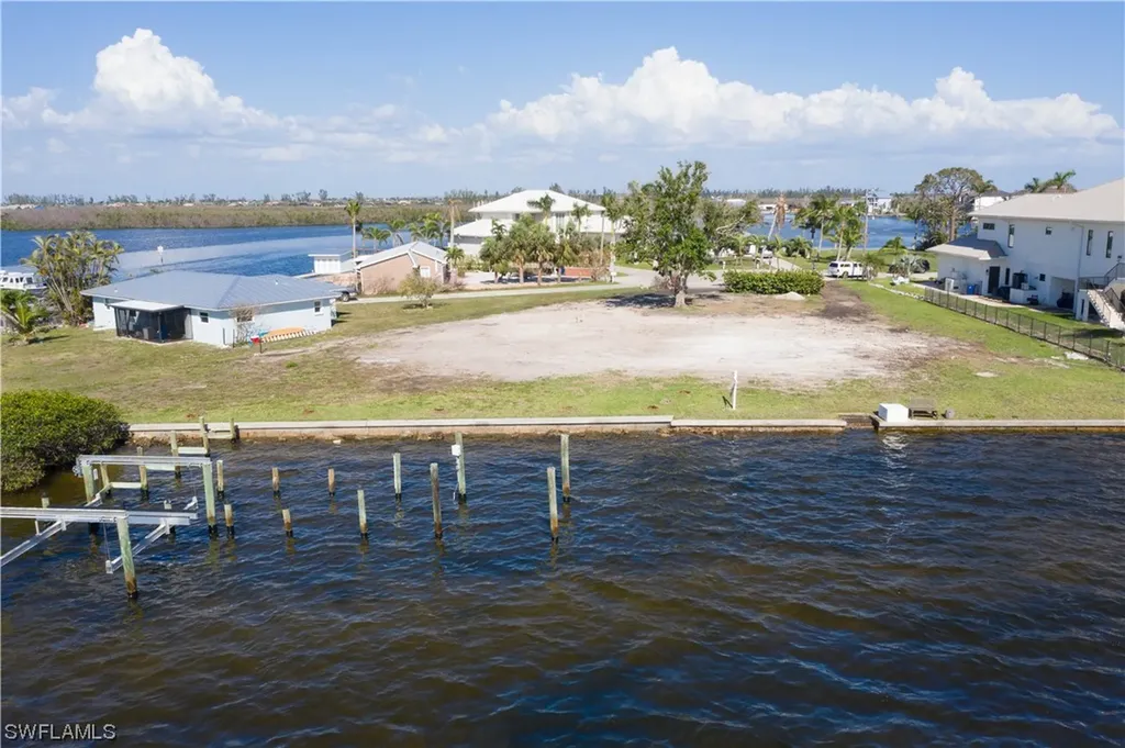 12351 Shoreview Drive Matlacha FL 33993