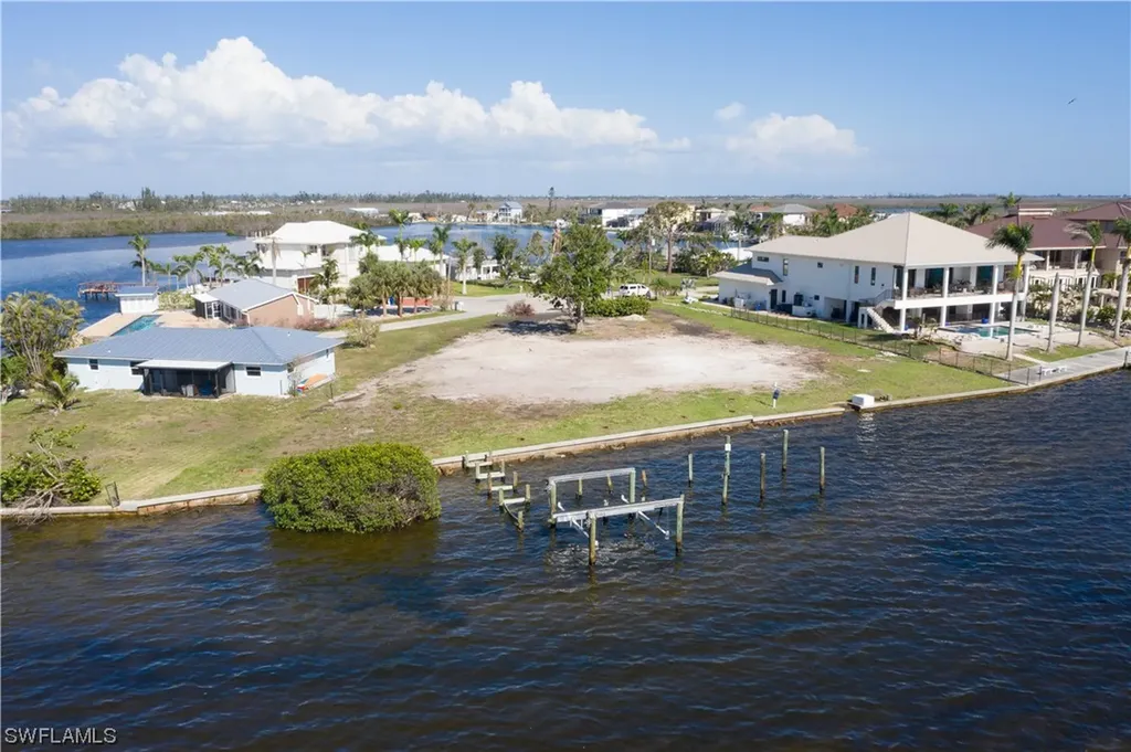 12351 Shoreview Drive Matlacha FL 33993