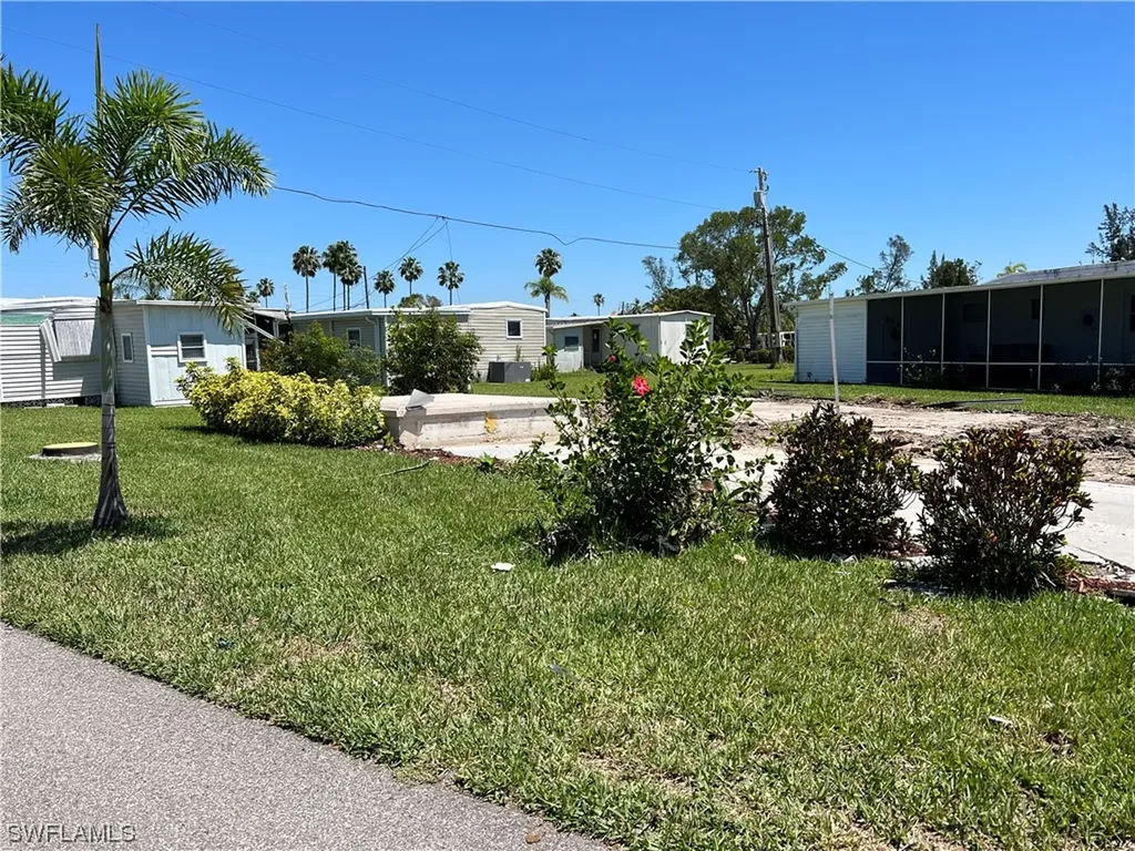 122 Shoreland Drive Fort Myers FL 33905