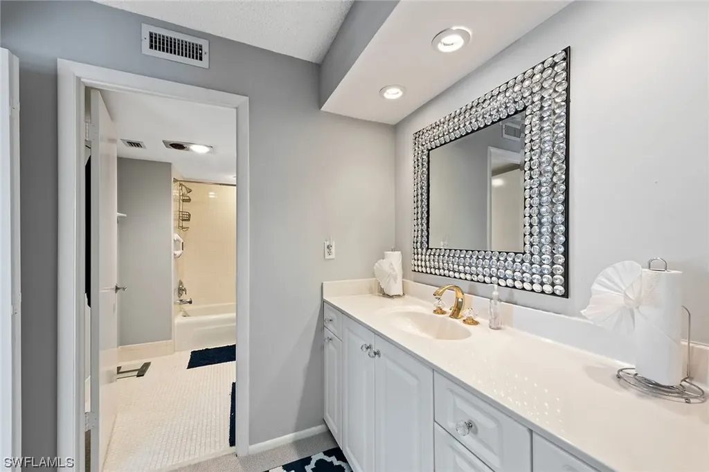 3399 Gulf Shore Boulevard N Naples FL 34103