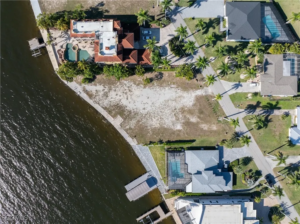 238 Bayshore Drive Cape Coral FL 33904