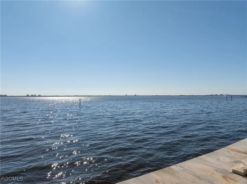 238 Bayshore Drive Cape Coral FL 33904