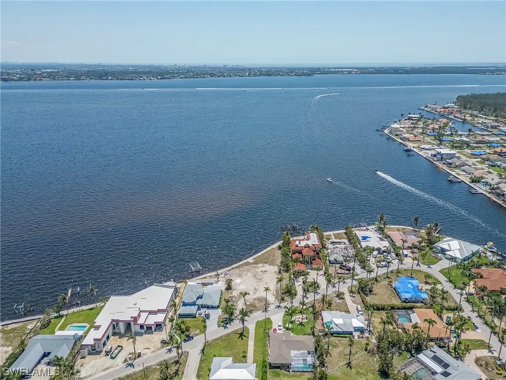 238 Bayshore Drive Cape Coral FL 33904