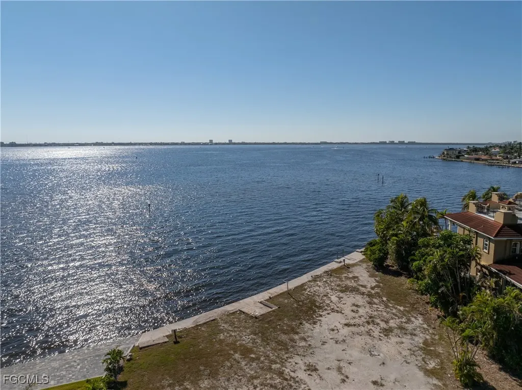 238 Bayshore Drive Cape Coral FL 33904