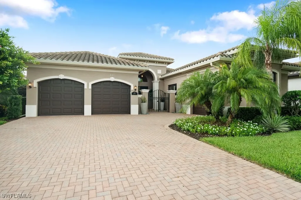 Naples FL, 4387 Caldera Circle