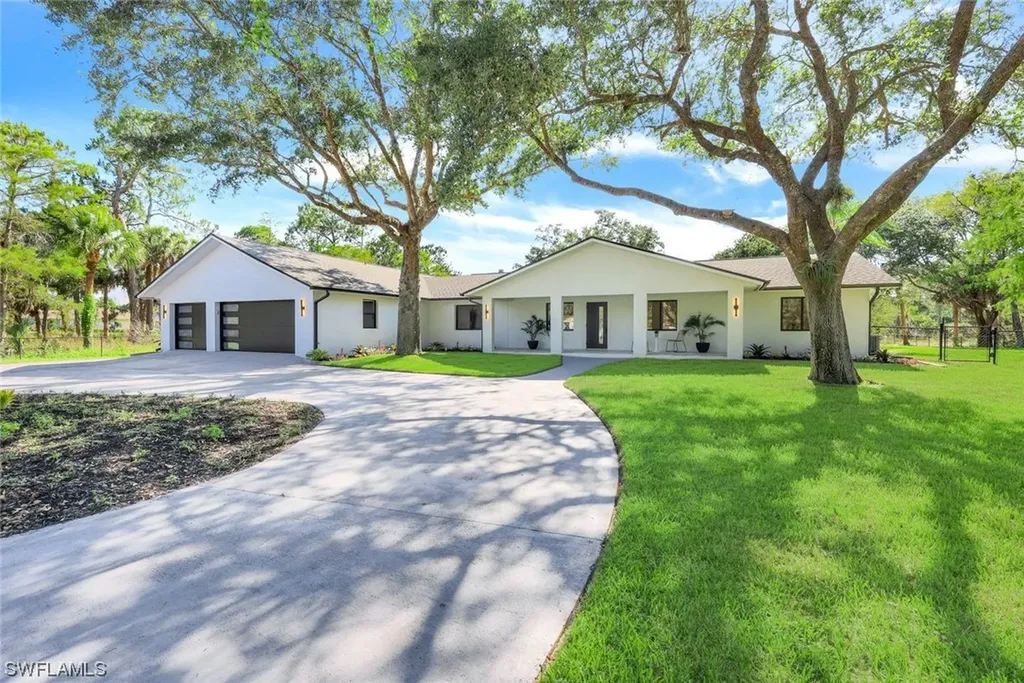 675 27th Street SW Naples FL 34117