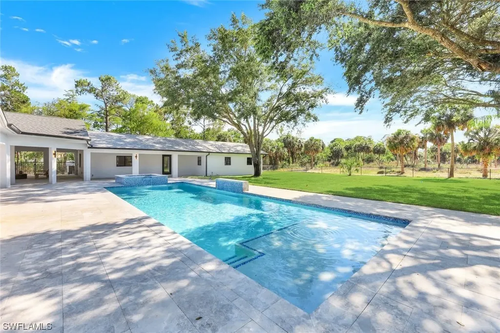 675 27th Street SW Naples FL 34117