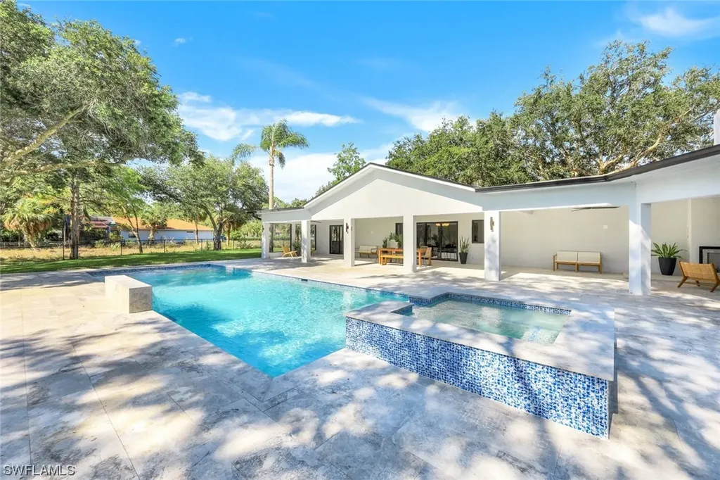 675 27th Street SW Naples FL 34117