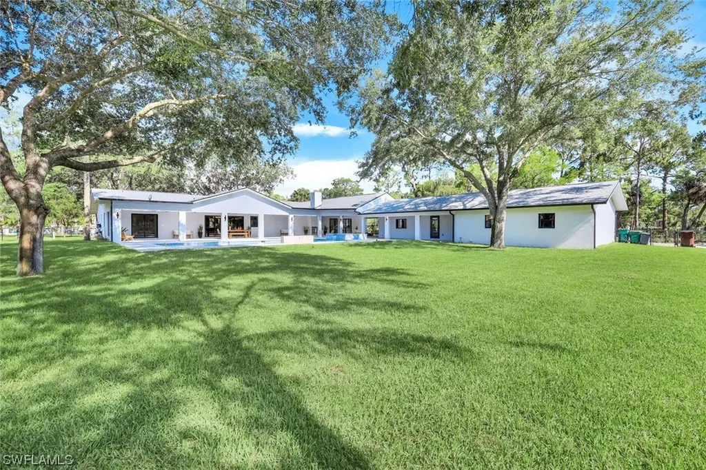 675 27th Street SW Naples FL 34117