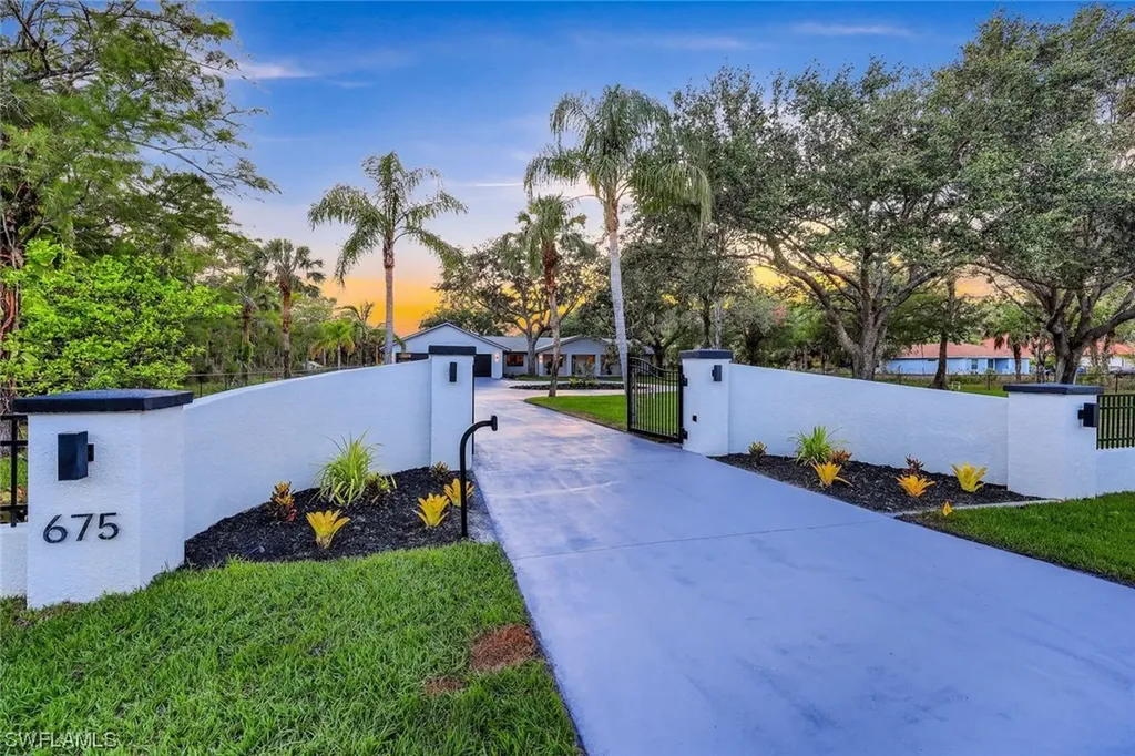 675 27th Street SW Naples FL 34117