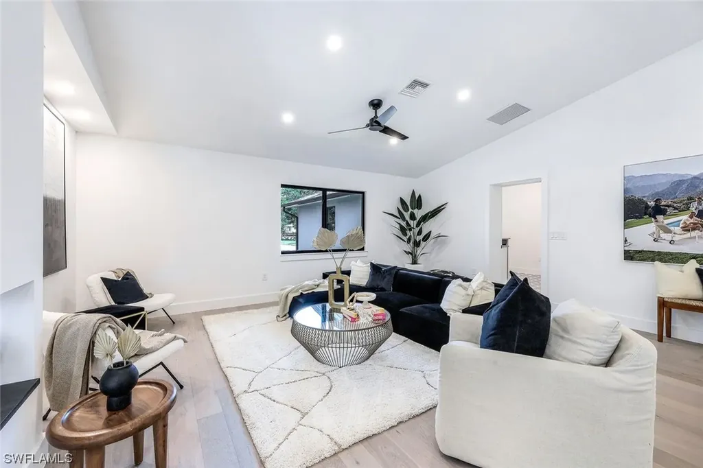 675 27th Street SW Naples FL 34117