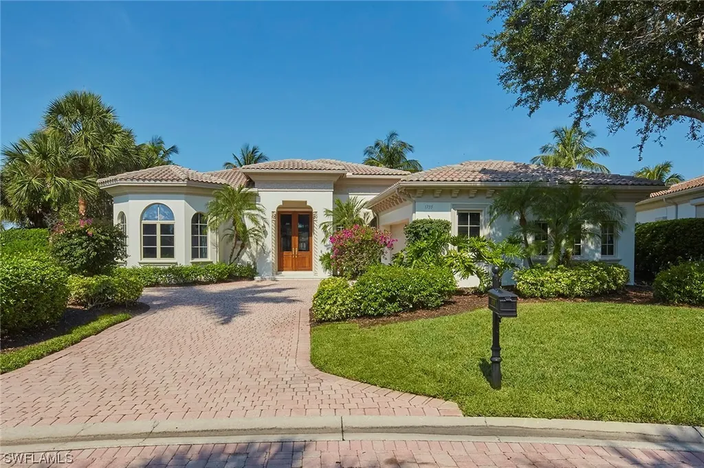 Naples FL, 1735 Venezia Way