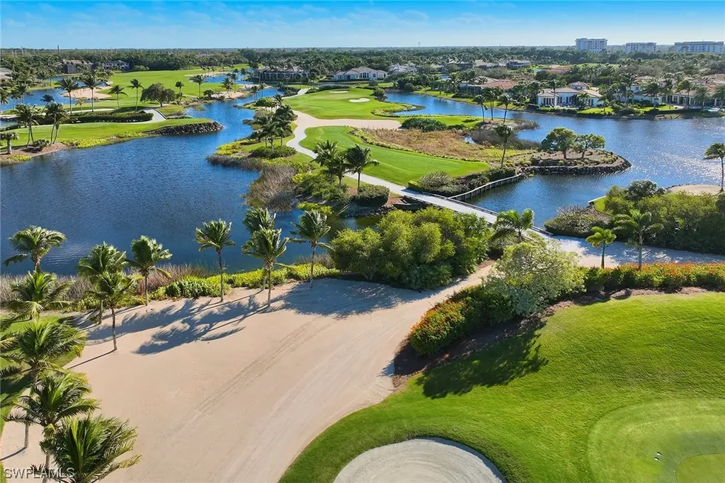 1735 Venezia Way Naples FL 34105