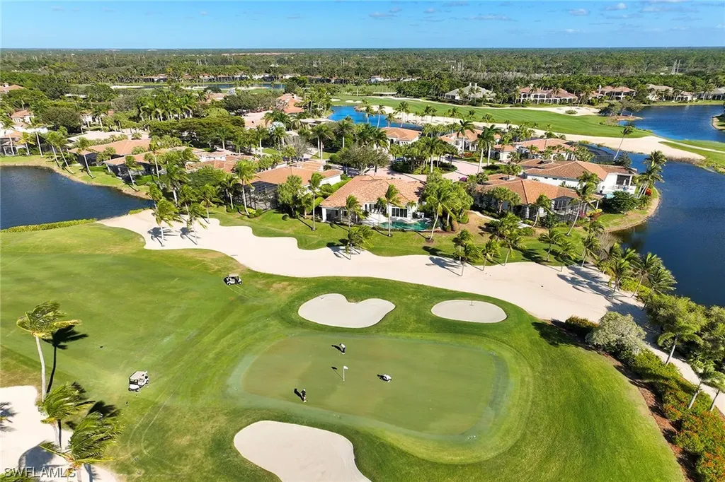 1735 Venezia Way Naples FL 34105