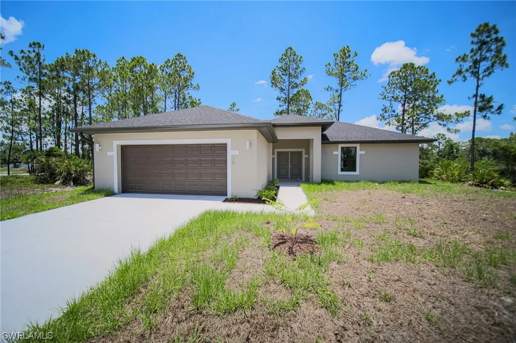 928 Anaconda Avenue S Lehigh Acres FL 33974