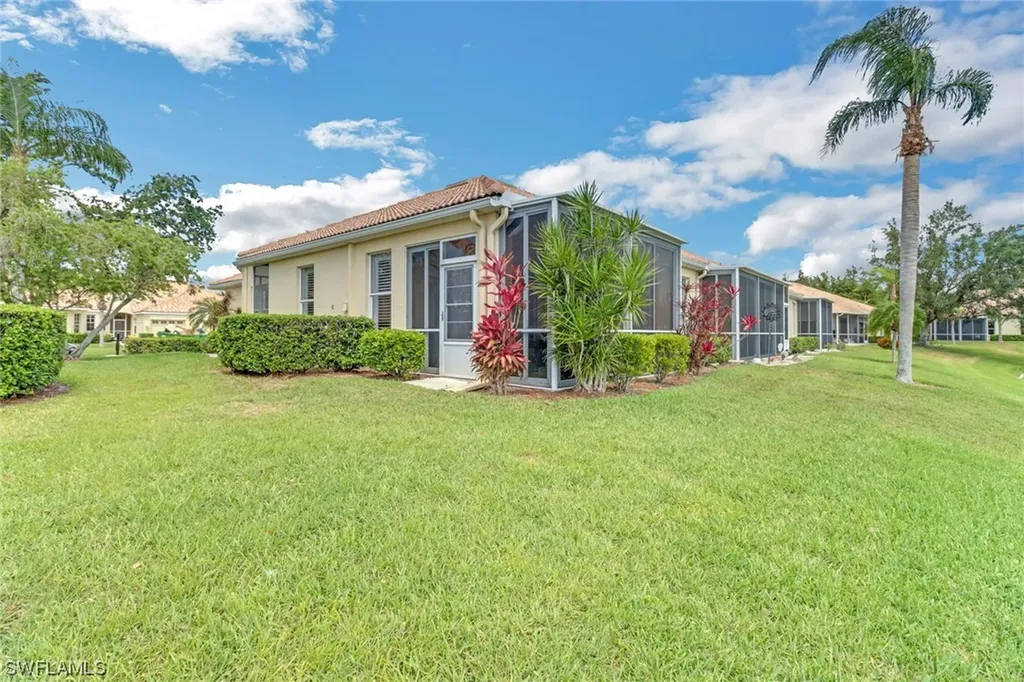 8957 Bristol Bend Fort Myers FL 33908