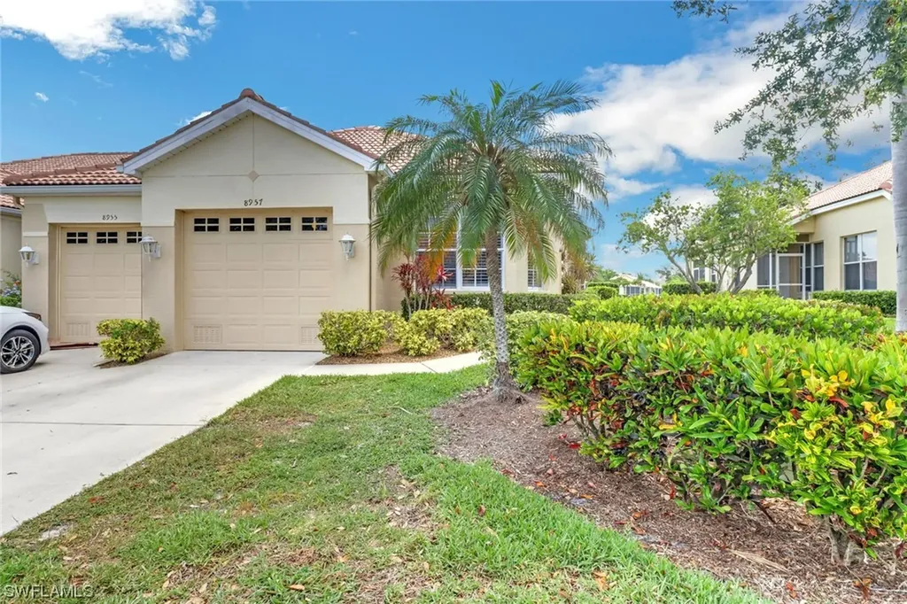 8957 Bristol Bend Fort Myers FL 33908