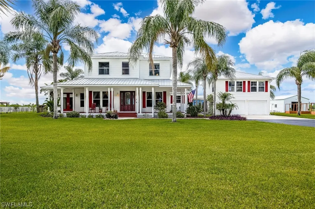 1323 Frontier Circle Labelle FL 33935