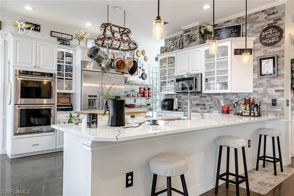 1323 Frontier Circle Labelle FL 33935