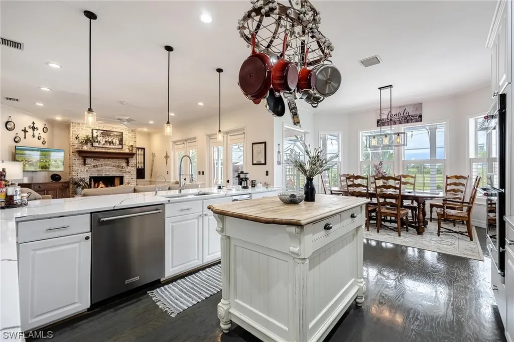 1323 Frontier Circle Labelle FL 33935