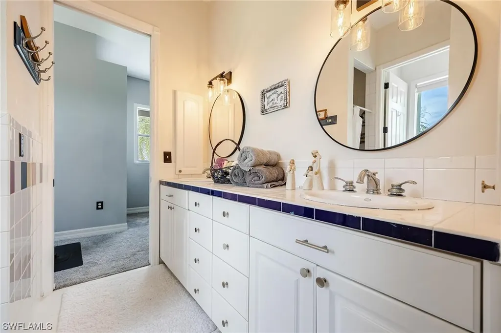 1323 Frontier Circle Labelle FL 33935