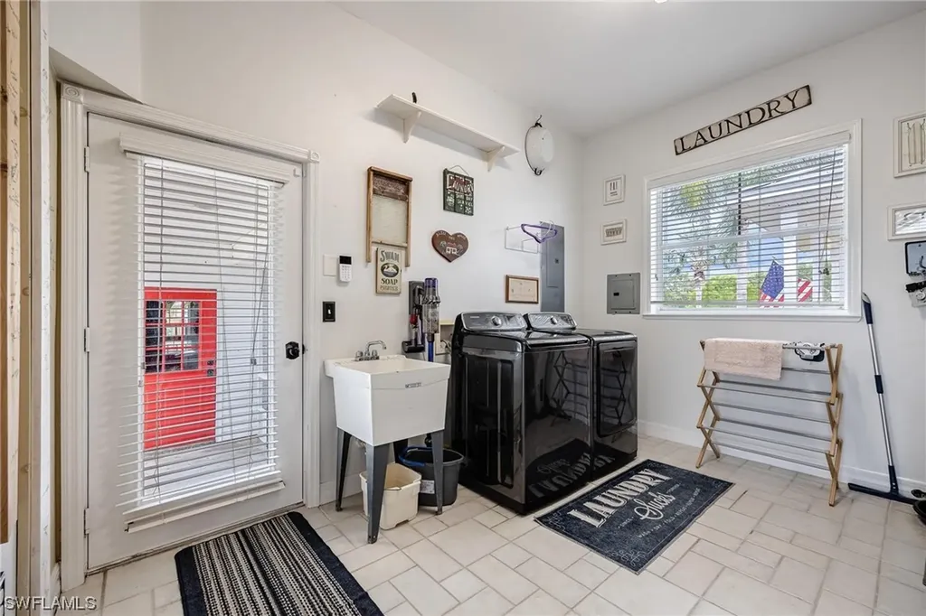 1323 Frontier Circle Labelle FL 33935
