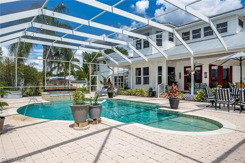 1323 Frontier Circle Labelle FL 33935
