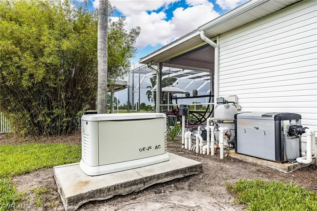 1323 Frontier Circle Labelle FL 33935