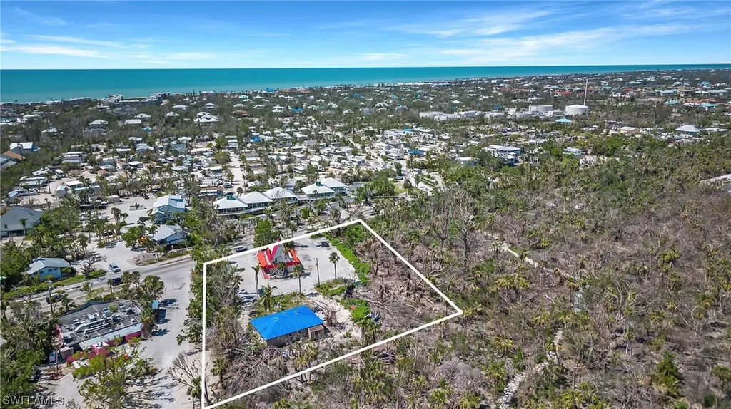 1046/1048/1090 Periwinkle Way Sanibel FL 33957