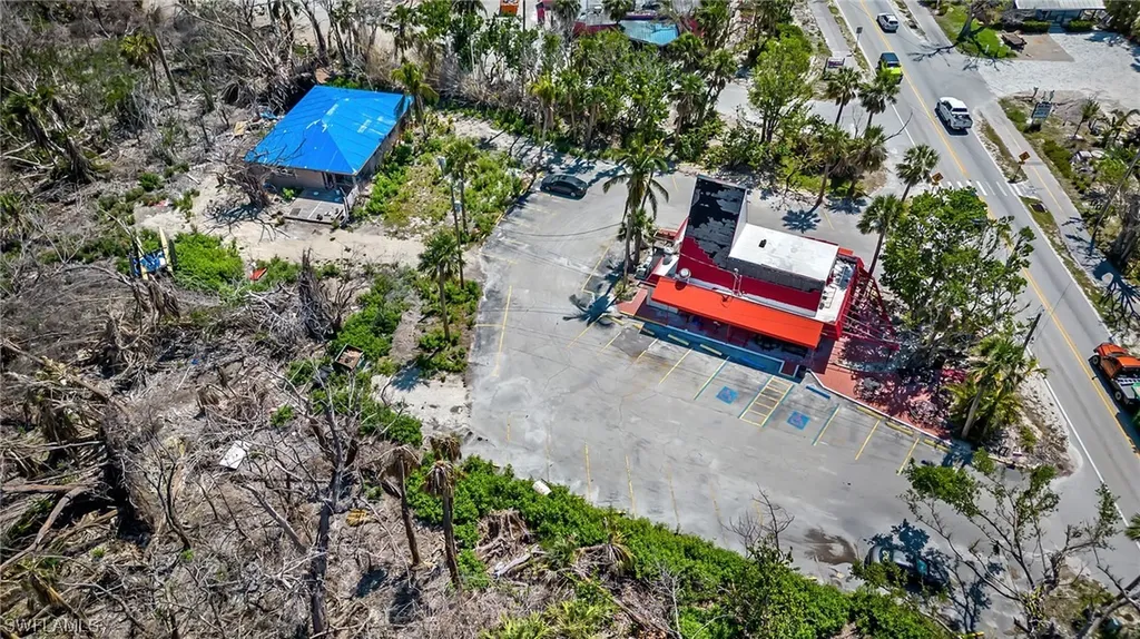 1046/1048/1090 Periwinkle Way Sanibel FL 33957