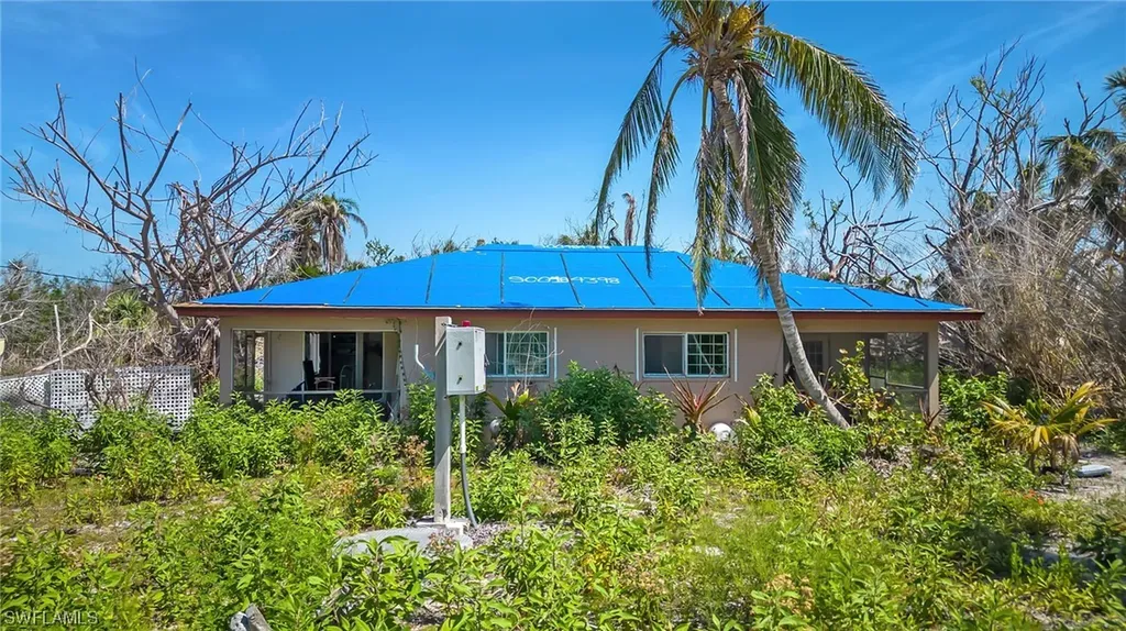 1046/1048/1090 Periwinkle Way Sanibel FL 33957