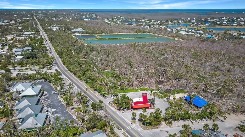 1046/1048/1090 Periwinkle Way Sanibel FL 33957