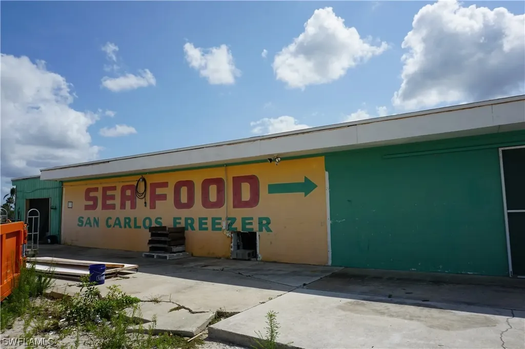 870 Buttonwood Drive Fort Myers Beach FL 33931