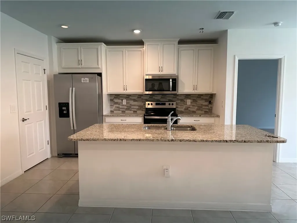 4142 Bloomfield Street Fort Myers FL 33916