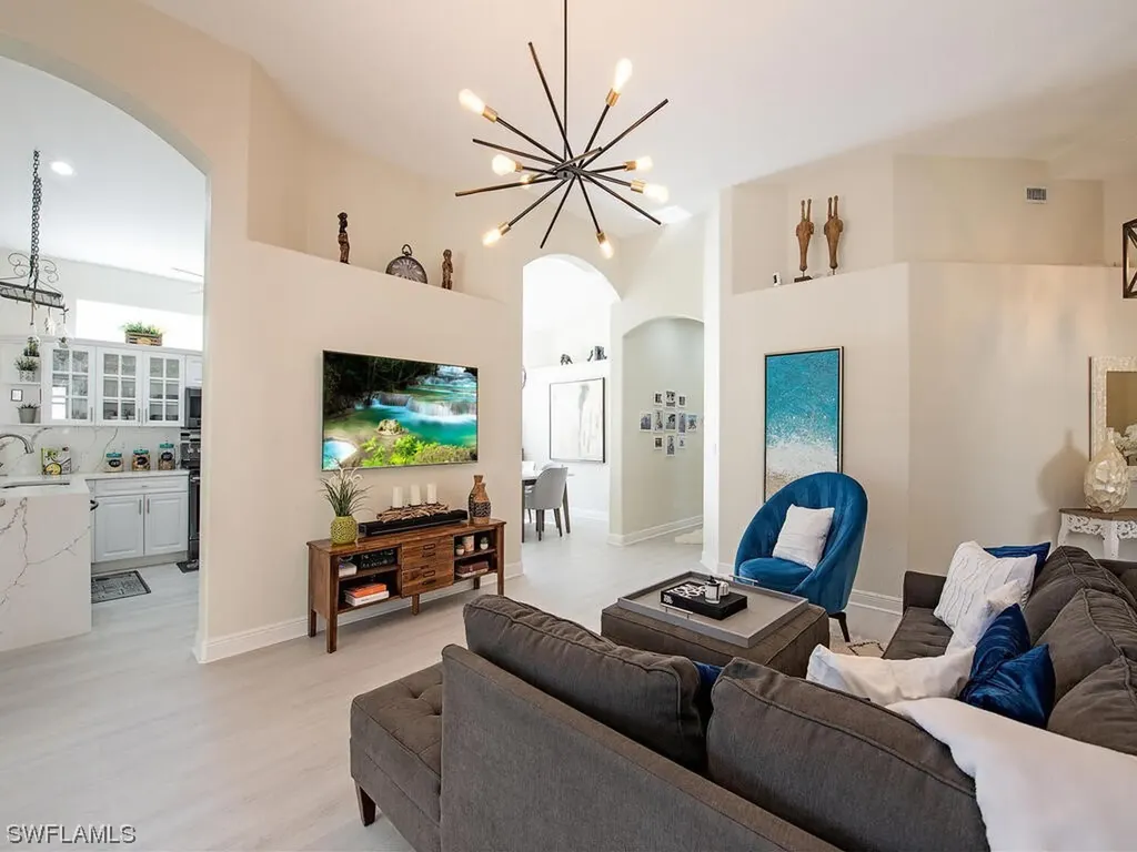 8098 Tauren Court Naples FL 34119