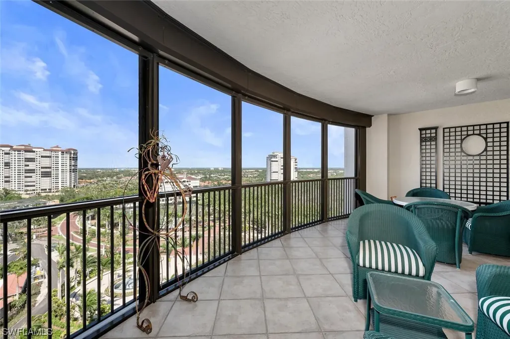 8665 Bay Colony Drive Naples FL 34108