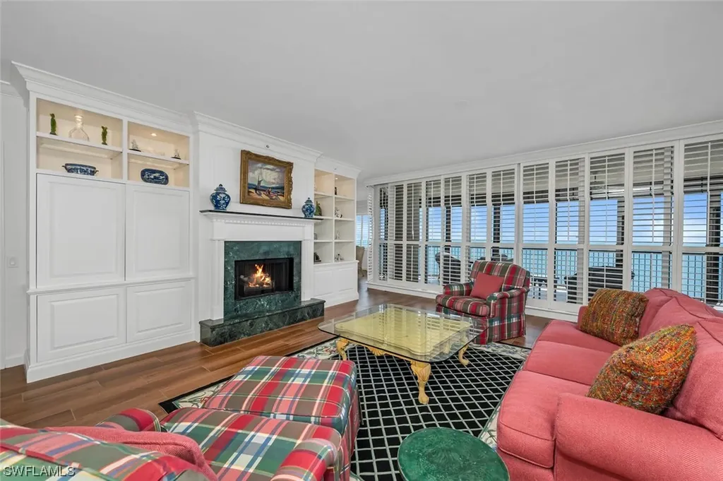 8665 Bay Colony Drive Naples FL 34108