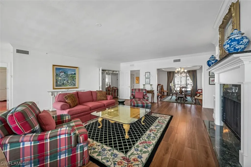 8665 Bay Colony Drive Naples FL 34108