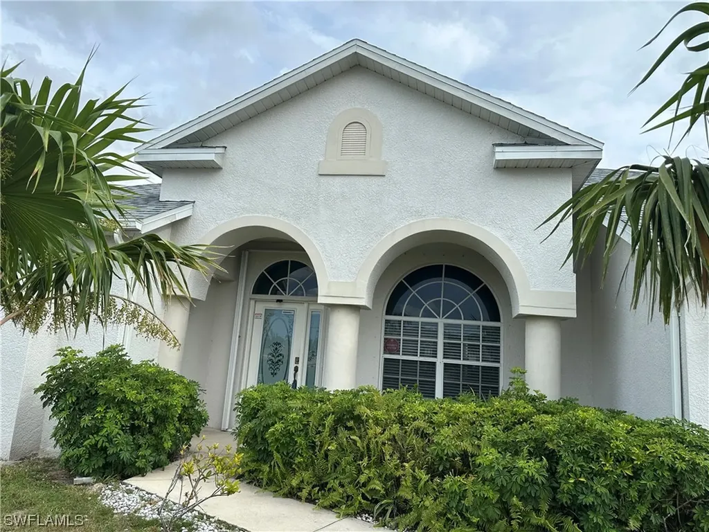 1602 SW 14th Street Cape Coral FL 33991