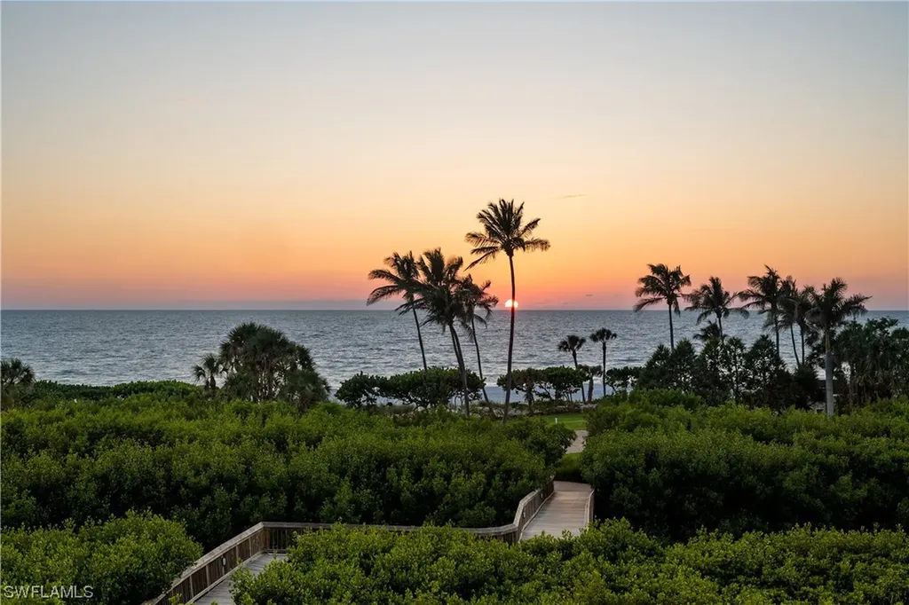50 Seagate Drive Naples FL 34103