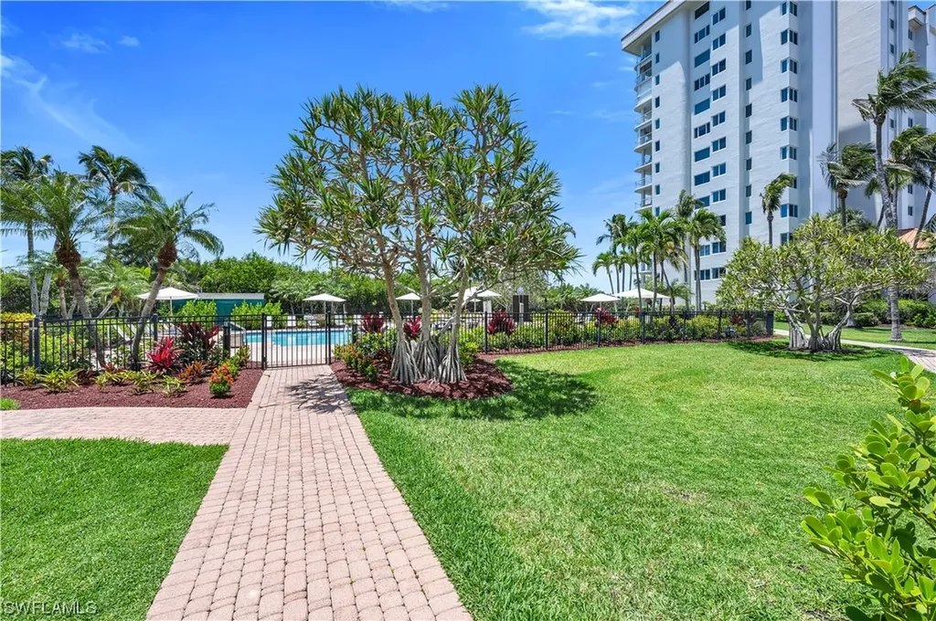 50 Seagate Drive Naples FL 34103