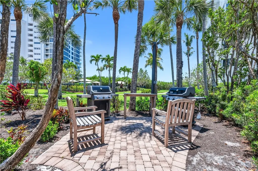 50 Seagate Drive Naples FL 34103