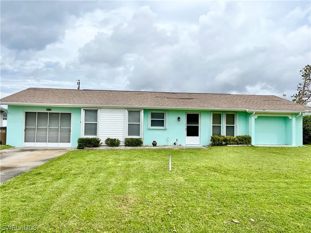 1211 SE 35th Street Cape Coral FL 33904